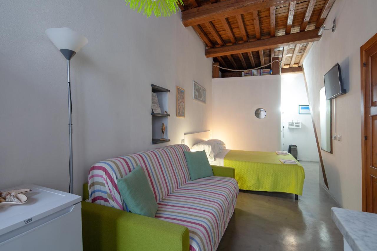 Ludovica Studio - Backpackers House Vernazza Exterior foto